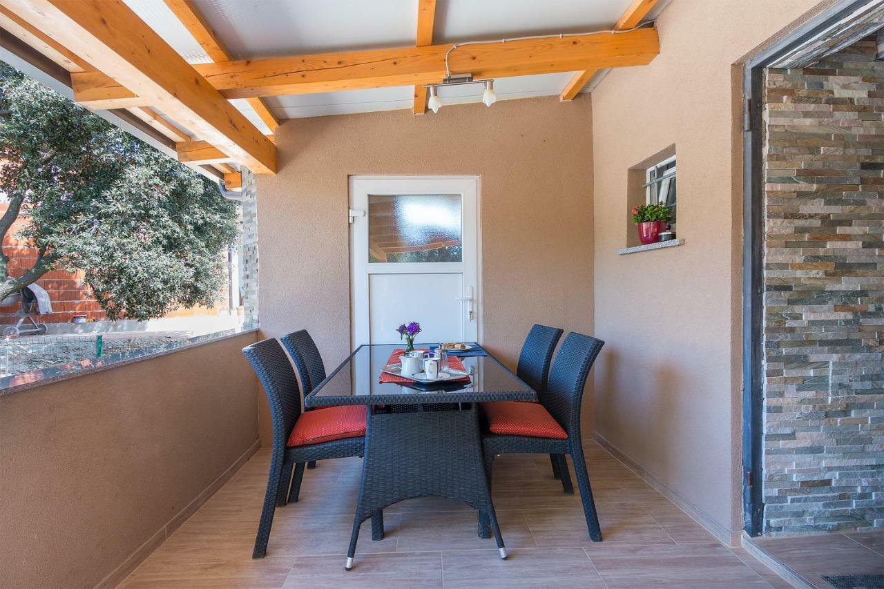 Apartments Salak Πούλα Εξωτερικό φωτογραφία