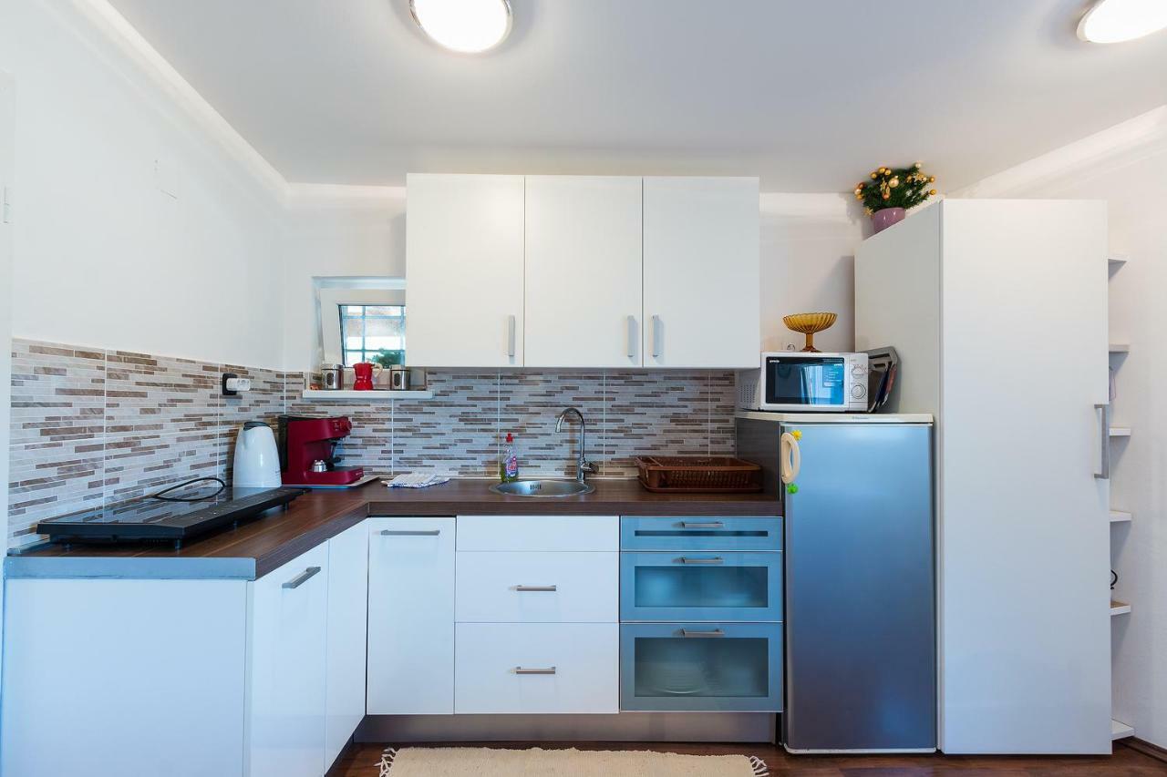 Apartments Salak Πούλα Εξωτερικό φωτογραφία