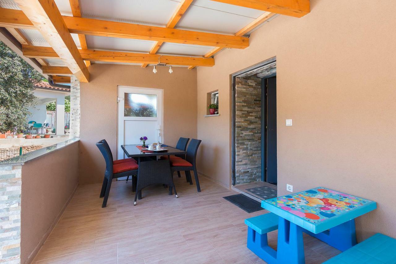 Apartments Salak Πούλα Εξωτερικό φωτογραφία